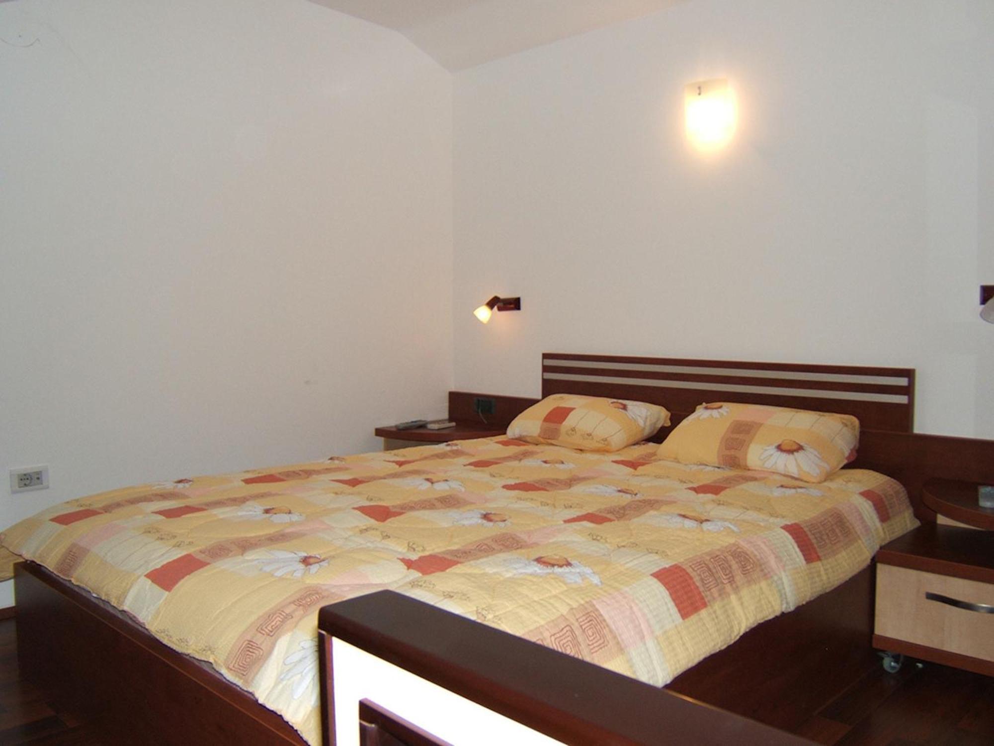 Villa Sara Guesthouse Sveti Stefan Habitación foto