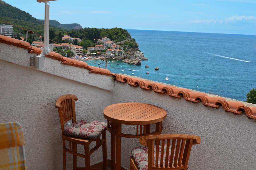 Villa Sara Guesthouse Sveti Stefan Exterior foto